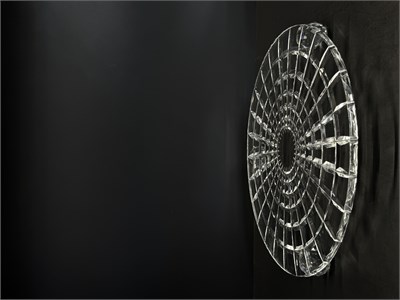 Düz Cam Tabak Kristal Top Ayaklı 28 Cm Kare Şeffaf