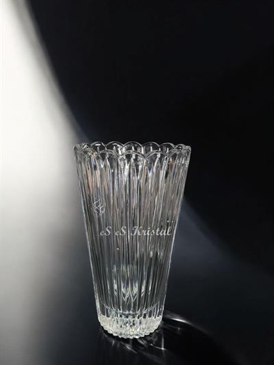 Konik Vazo 25 Cm Dik Kesme Dilimli Şeffaf