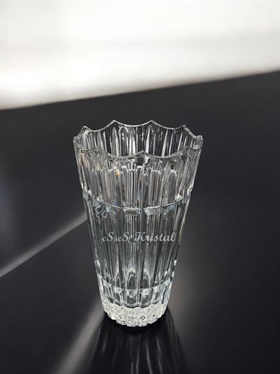 Konik Vazo 25 Cm Üzüm Dilimli Şeffaf