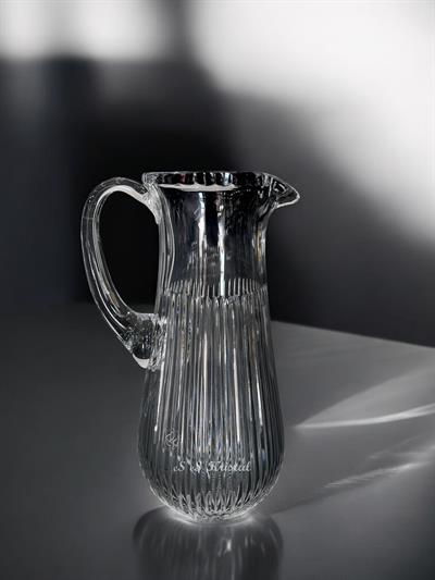 Modern Sürahi Dik Kesme Şeffaf