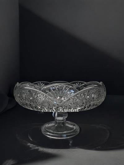 Nilüfer Kase Ayaklı Riva Dilimli 28 Cm Şeffaf