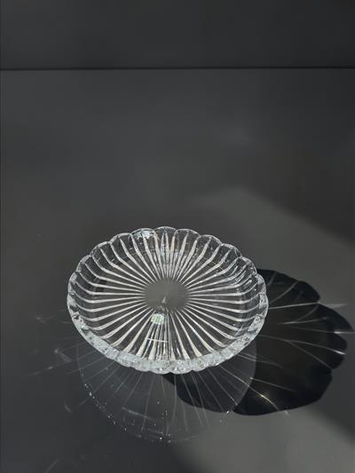 Pasta Tabağı 16 Cm Dik Kesme Dilimli Şeffaf 