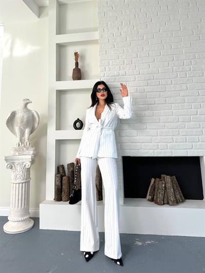 Beyaz-Çizgili Kuşaklı Bağlamalı Ceket Pantolon Blazer Takım