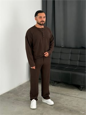 Burgu Desen Henley Model Takım Acı Kahve