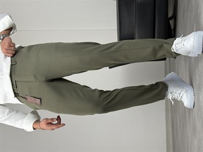 DİL DETAY KANCALI PREMİUM KUMAŞ PANTOLON ÇAĞLA YEŞİLİ