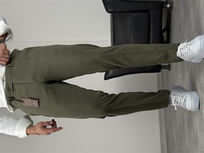 DİL DETAY KANCALI PREMİUM KUMAŞ PANTOLON ÇAĞLA YEŞİLİ