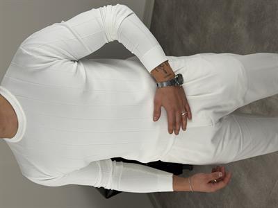 ELMAS KUMAŞ ÇİZGİLİ TRİKO SWEATSHİRT BEYAZ