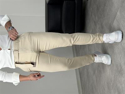 KENDİNDEN KEMERLİ DUBLE PAÇA KUMAŞ PANTOLON KREM