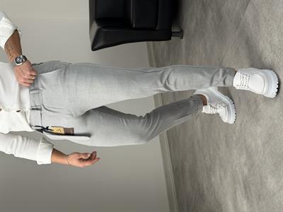 KENDİNDEN KEMERLİ DUBLE PAÇA KUMAŞ PANTOLON GRİ