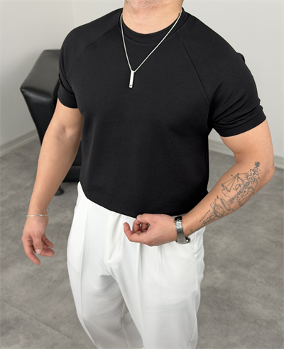 ÖZEL KALIP REGLAN KOL TİŞÖRT SİYAH