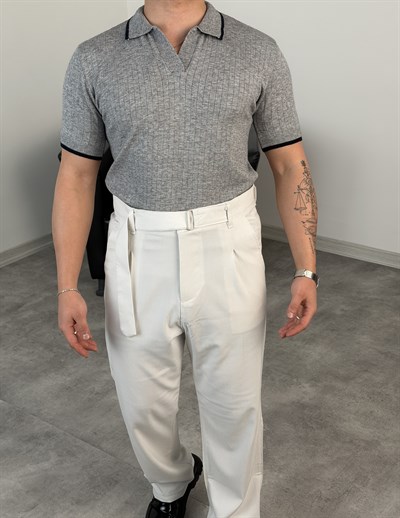 ŞERİT NAKIŞ DETAYLI TRİKO POLO YAKA TİŞÖRT GRİ