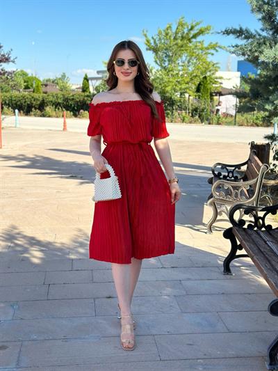 Akordiyon Kumaş Madonna Yaka Elbise Kırmızı