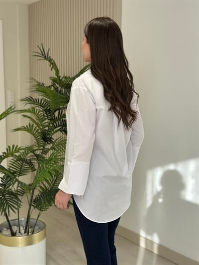 Asimetrik Kesim Geniş Manşetli Gömlek