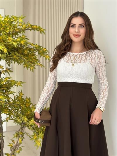 Asimetrik Kesim Güpür Bluz Beyaz