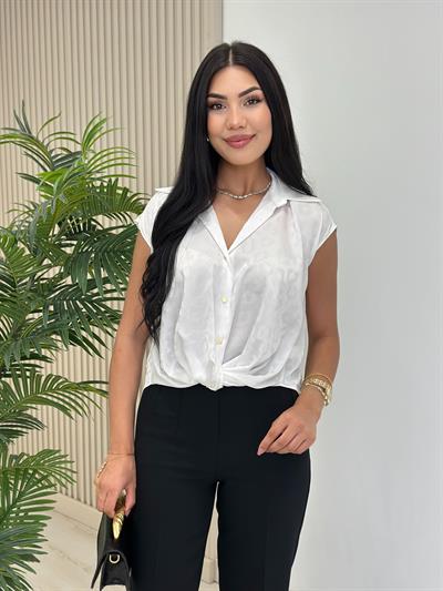 Bel Detaylı Gold Düğmeli Pamuk Saten Bluz Beyaz