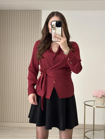 Beli Bağlama Detaylı Gold Düğmeli Gömlek Bordo