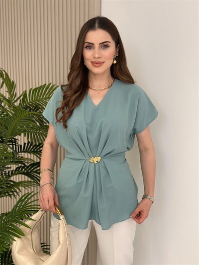Beli Bağlamalı Gold Broşlu Bluz Su Yeşili