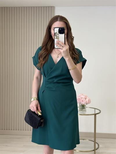 Beli Drapeli Lastikli Atlas Kumaş Elbise Zümrüt