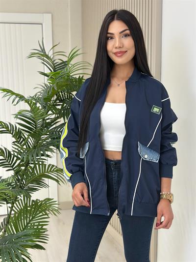 Denim Detaylı Lacivert Yağmurluk