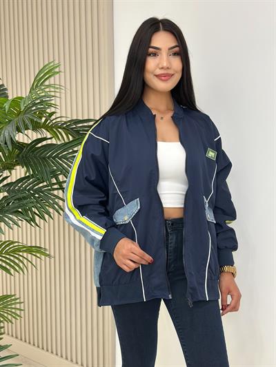 Denim Detaylı Lacivert Yağmurluk