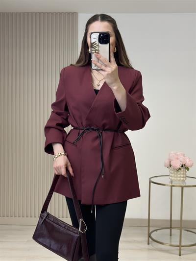 Deri Kuşaklı Uzun Ceket Bordo