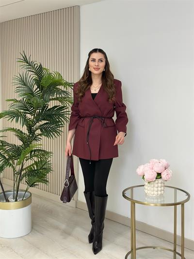 Deri Kuşaklı Uzun Ceket Bordo