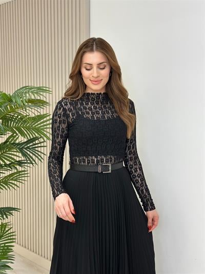 Dik Yaka Dantel Bluz Siyah