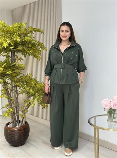 Dik Yaka Kemerli Taşlı Tok Dokulu Modal Kumaş Takım Haki Yeşil