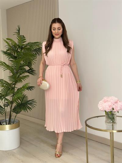 Dik Yaka Piliseli Elbise Pudra