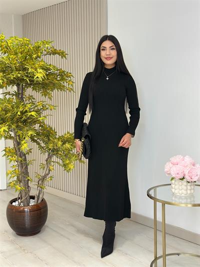 Dik Yaka Triko Elbise Siyah