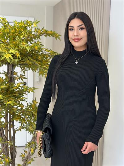 Dik Yaka Triko Elbise Siyah