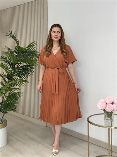 Eteği Pileli Kruvaze Elbise Tarçın