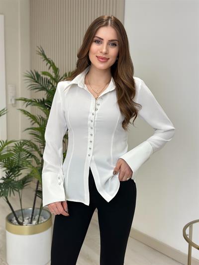 Geniş Manşetli Gümüş Düğmeli Gömlek Beyaz