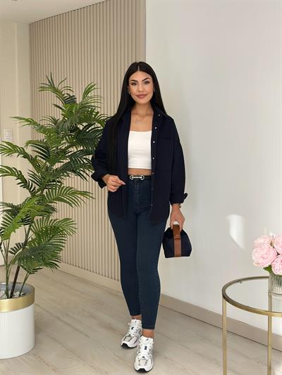 Göğsü Cepli Rahat Kalıp Altı Oval Kesim Kot Ceket Lacivert