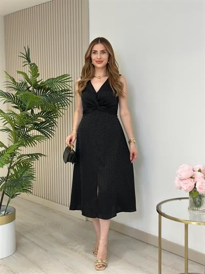 Göğsü Düğüm Detaylı Kloş Önden Yırtmaçlı Elbise Siyah