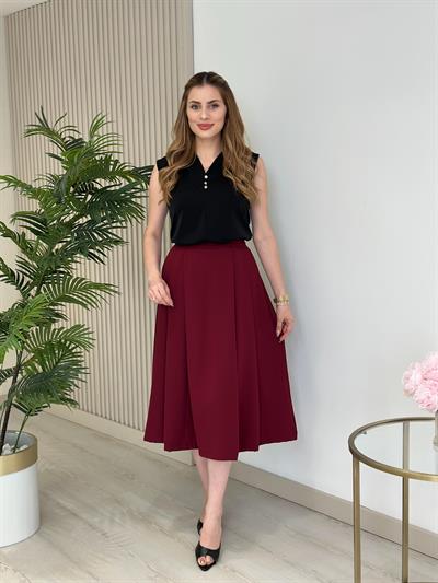 Göğsü Üç Düğmeli Krep Kumaş V Yaka Bluz Siyah