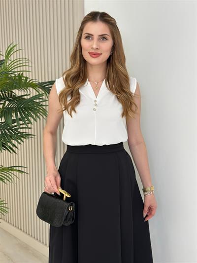 Göğsü Üç Düğmeli Krep Kumaş V Yaka Bluz Beyaz