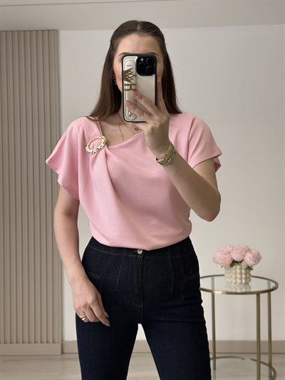 Gold Broşlu Drapeli Modal Kumaş Bluz Toz Pembe