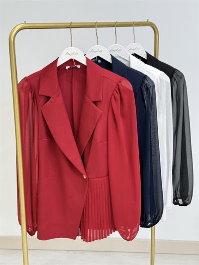 Gold Düğme Detaylı Şifon Piliseli Bluz Beyaz