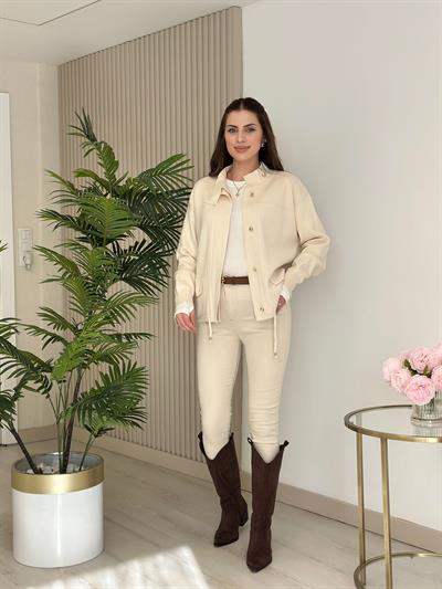 Gold Düğmeli Çelik Örme Hırka Krem