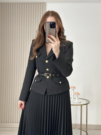 Gold Düğmeli Etekli Premium Seri Takım Siyah