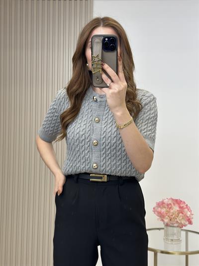 Gold Topçuk Düğmeli Burgu Hırka Gri