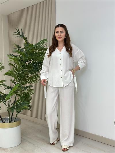 Gömlekli Ayrobin Kumaş Yanları Metal Detaylı Takım Beyaz