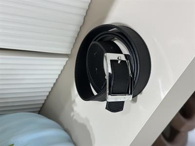 Gümüş Dikdörtgen Tokalı Kemer Siyah 