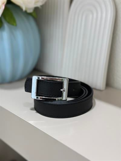 Gümüş Dikdörtgen Tokalı Kemer Siyah 