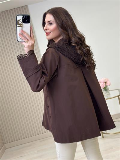 Güpür Detaylı Kapşonlu Trençkot Kahve