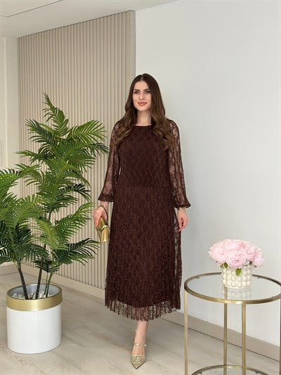 Güpürlü Pileli Özel Seri Elbise Kahve