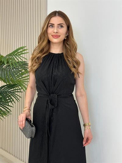 Halter Yaka Bağlama Detaylı Yırtmaçlı Elbise Siyah