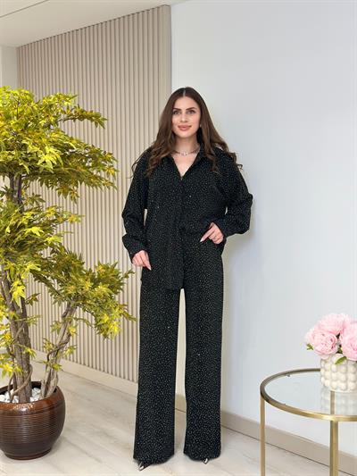 Işıltılı Likralı Salaş Takım