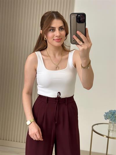 Kalın askılı U yaka Pamuklu Atlet Beyaz